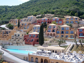 Nido, Mar-Bella Collection