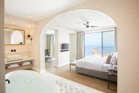 Nido, Mar-Bella Collection