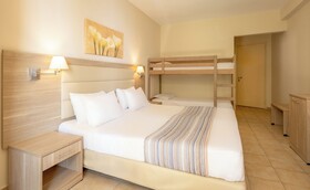 Canvas by Mitsis Belvedere