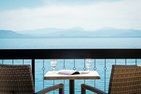 Canvas by Mitsis Belvedere