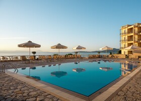 Canvas by Mitsis Belvedere