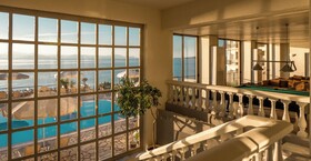 Canvas by Mitsis Belvedere