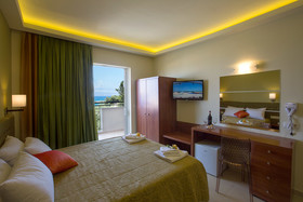 Mareblue Beach Corfu Resort