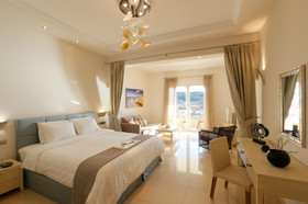 Pictures Suites