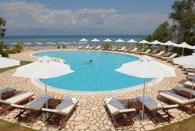 Chrismos Luxury Suites & Studios