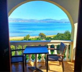 Dionysos Apartments