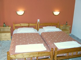 Kantas Beachfront Studios