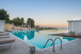 Golden Mare Barbati Hotel