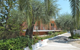 Passas Mare Apartments & Studios