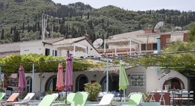 Avra Beach Hotel