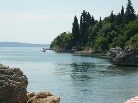 Siora Leni Contemporary Filoxenia