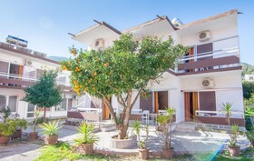 Riviera Seaside Hotel by Estia