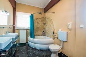 Southgate Apartments