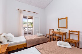 Dany Apartments by Estia
