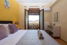 Louisa's Summer House