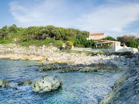 Neptune Sea House