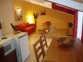 Oceanis Rooms Apartments