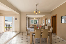 Pelekas Beach Escape By Konnect