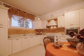 Villa Ellania