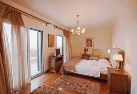 Villa Ellania