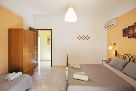 Marilena Apartments & Studios