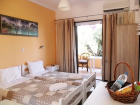 Marilena Apartments & Studios