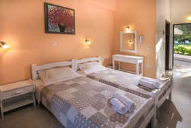 Marilena Apartments & Studios