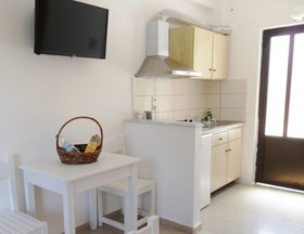 Marilena Apartments & Studios