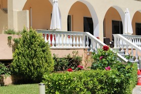 Primavera Hotel