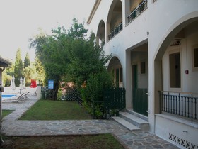Villa Karmar Aparthotel