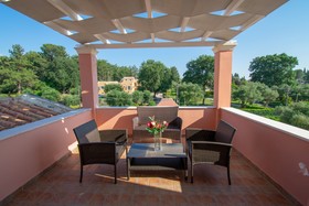 Villa Rosa 2