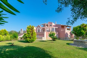 Villa Rosa 1