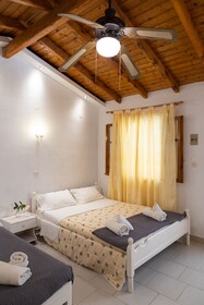 Wilde Rose Hotel