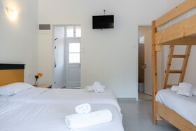 Wilde Rose Hotel