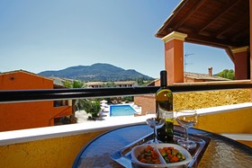 Bintzan Inn