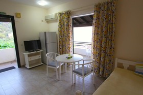 Menigos Resort