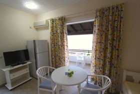Menigos Resort