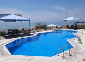 Menigos Resort