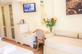Art Hotel Debono