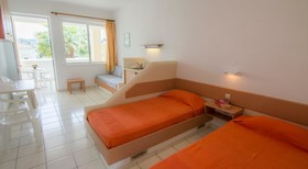 Asteraki Aparthotel