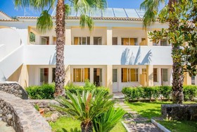 Asteraki Aparthotel