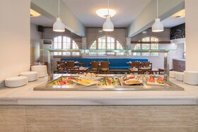 Opera Blue Hotel