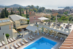 Palapart Gikas Studios & Suites