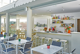 Palapart Gikas Studios & Suites