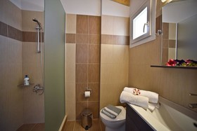 Palapart Gikas Studios & Suites