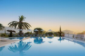 Paradise Hotel Corfu