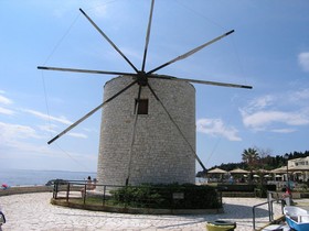 Garitsa Bay Apartment