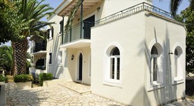 Balaris Apartments