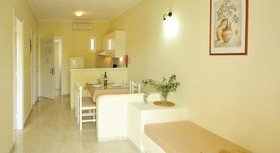 Balaris Apartments