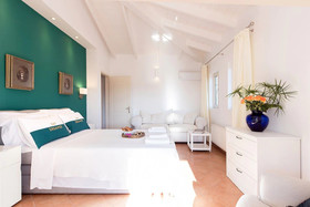 Villa Al'Azraa by Corfuescapes